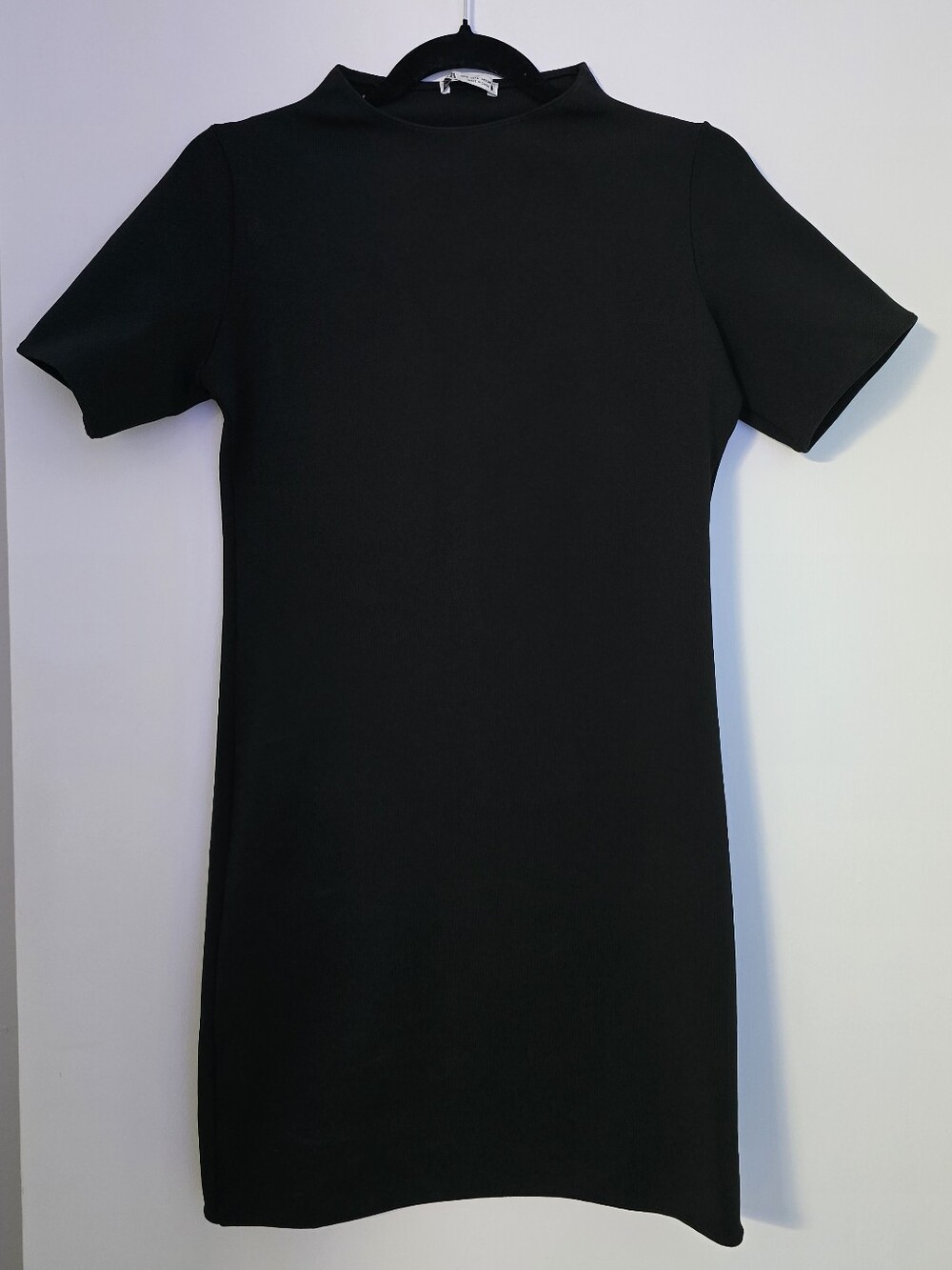 Zara Black Short-Sleeve Ribbed Dress